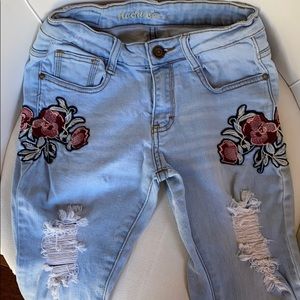 Floral embroidered light wash Jeans